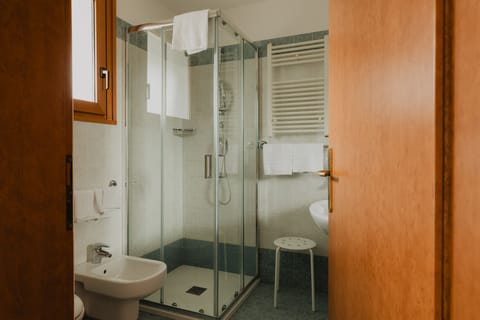 Double or Twin Room | Bathroom | Free toiletries, hair dryer, towels