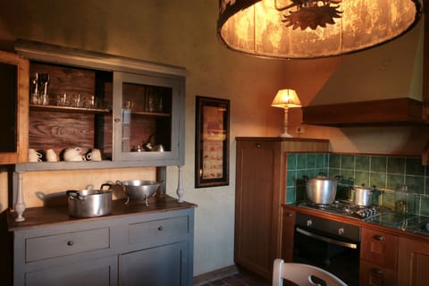 Apartment, 2 Bedrooms, Patio (6 Adults) | Private kitchen | Stovetop, highchair, cookware/dishes/utensils