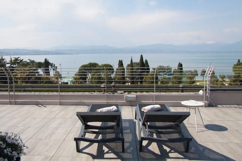 Sundeck