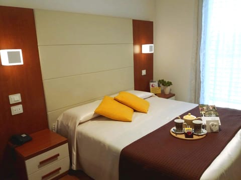 Minibar, in-room safe, desk, soundproofing