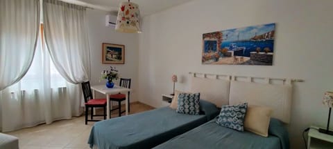 Classic Double Room, Private Bathroom | 2 bedrooms, individually decorated, desk, laptop workspace