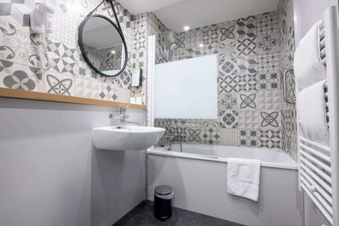 Shower, eco-friendly toiletries, hair dryer, towels