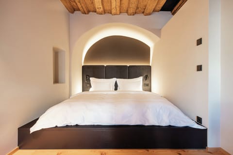 BIG STUDIO WELLNESS | Minibar, in-room safe, blackout drapes, soundproofing