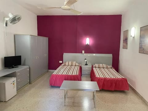 Double or Twin Room | In-room safe, iron/ironing board, free WiFi, bed sheets
