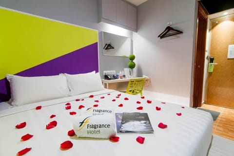 Iron/ironing board (on request), WiFi (free), bed sheets