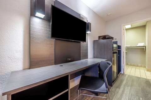 Standard Room, 2 Queen Beds, Non Smoking | Iron/ironing board, WiFi (free), bed sheets