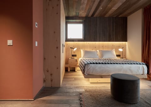 Family Studio Suite | Premium bedding, down comforters, pillowtop beds, minibar