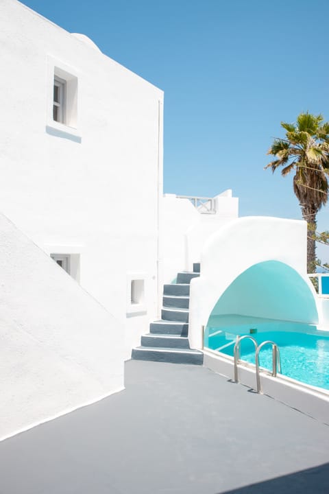 Cave Suite | Pool | Outdoor pool