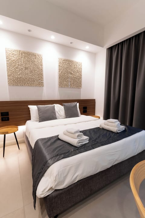 Elite Double Room, Non Smoking | Egyptian cotton sheets, premium bedding, down comforters, pillowtop beds