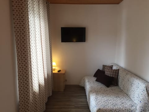 Superior Double Room, Balcony, Mountain View | Soundproofing, free WiFi, bed sheets