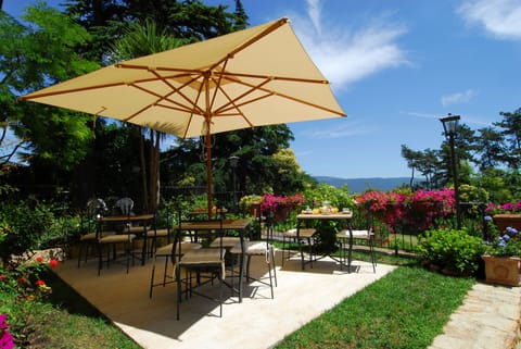 BBQ/picnic area
