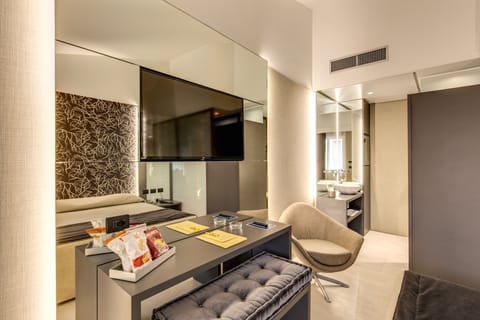 Minibar, in-room safe, desk, soundproofing
