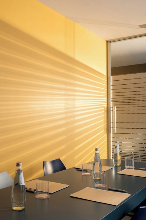 Studio | In-room safe, desk, laptop workspace, blackout drapes