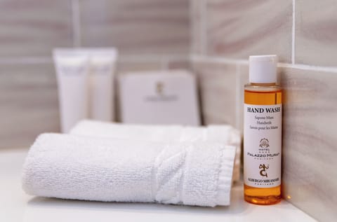 Classic Room with Double Bed or 2 Single Beds, Front or Side Sea View | Bathroom | Combined shower/tub, eco-friendly toiletries, hair dryer, bathrobes