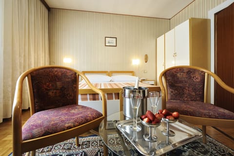 Room service - dining