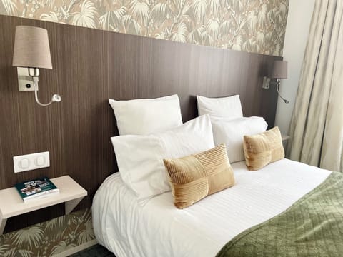 Basic Double Room | Premium bedding, pillowtop beds, in-room safe, desk