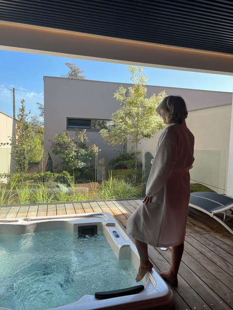 Sauna, hot tub, steam room, Turkish bath, body treatments