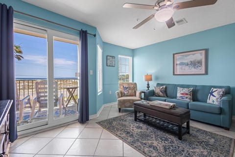 Welcome to Grand Beach Resort 212!