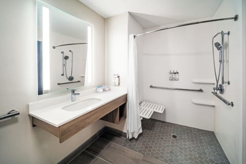 Desk, iron/ironing board, free cribs/infant beds, free rollaway beds