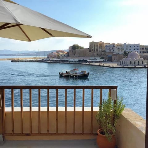Standard Double Room, Sea View | 1 bedroom, minibar, desk, soundproofing