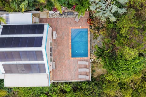 Birds Eye view! HM has a full solar & battery back up.  