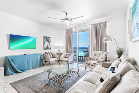 Majestic Sun 804B Living Room