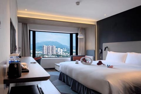 In-room safe, desk, soundproofing, WiFi (free)