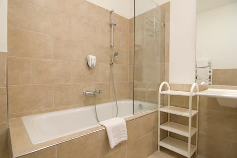 Free toiletries, hair dryer, bathrobes, towels