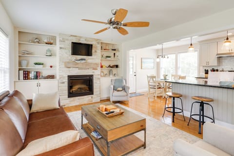 Pawcatuck Vacation Rental | 3BR | 1.5BA | 1,300 Sq Ft | Stairs Required