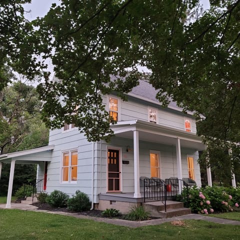 front of cottage - deep front porch