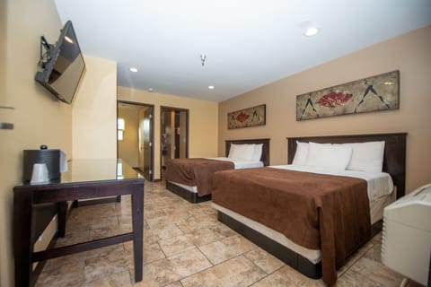 Family Double Room, 2 Double Beds, Kitchen | Desk, soundproofing, free WiFi, bed sheets