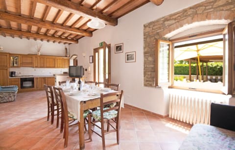 Comfort Villa, 5 Bedrooms | Private kitchen | Fridge, microwave, stovetop, dishwasher