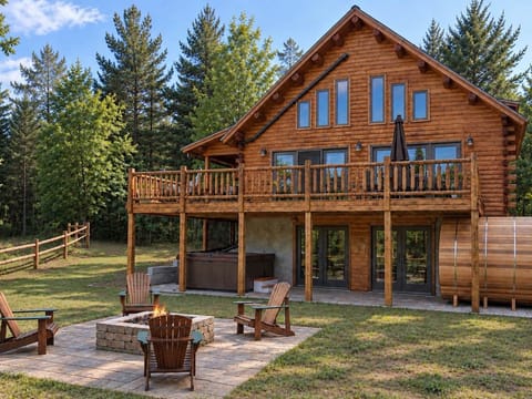 Gorgeous log home