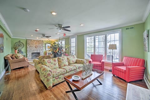 Branson Vacation Rental | 4BR | 4BA | 2,000 Sq Ft | Step-Free Access