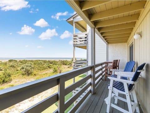 Welcome to Lighthouse Point 14B