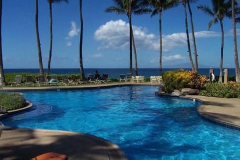 Main pool just off of Keawakapu beach.