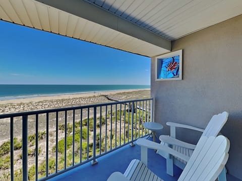 Welcome to Beach House 442!