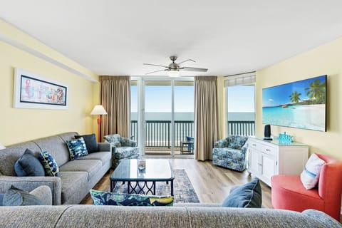 Expansive Living Space 