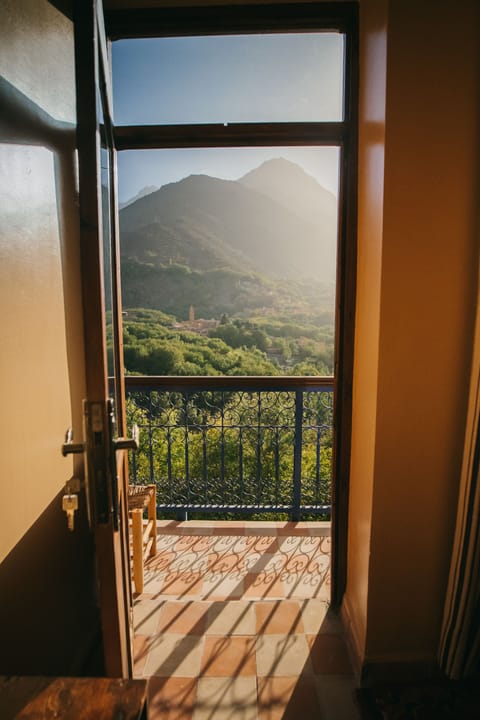 Deluxe Double or Twin Room, Balcony | Premium bedding, pillowtop beds, individually decorated