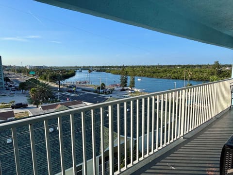 Balcony with intracoastal view