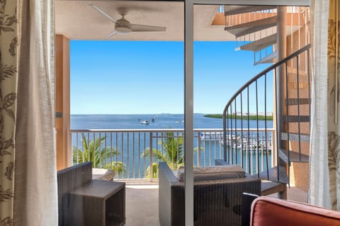Ocean View 3BR Condo with Rooftop Balcony | Balcony