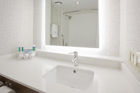 Free toiletries, hair dryer, towels, soap