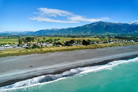 Beach nearby, beach shuttle, 12 beach bars