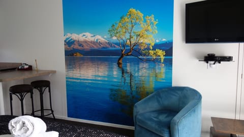 Triple Studio | Blackout drapes, iron/ironing board, cribs (surcharge), WiFi (free)