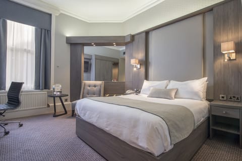 Premium bedding, minibar, in-room safe, desk