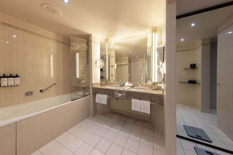 Suite, 1 Double Bed, River View | Bathroom | Designer toiletries, hair dryer, bathrobes, slippers