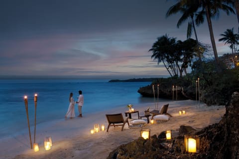 Private beach, white sand, free beach cabanas, sun loungers