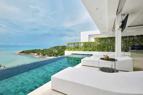 Beach/ocean view