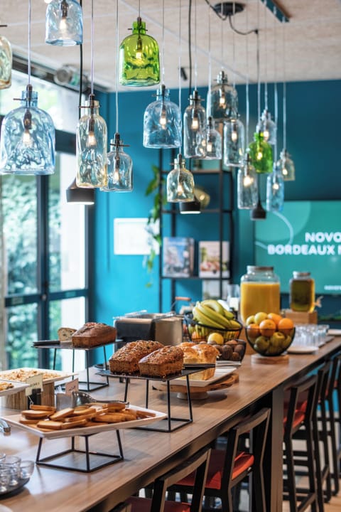 Daily cooked-to-order breakfast for a fee