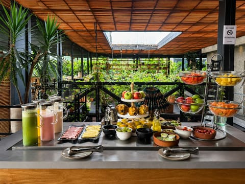 Daily continental breakfast for a fee